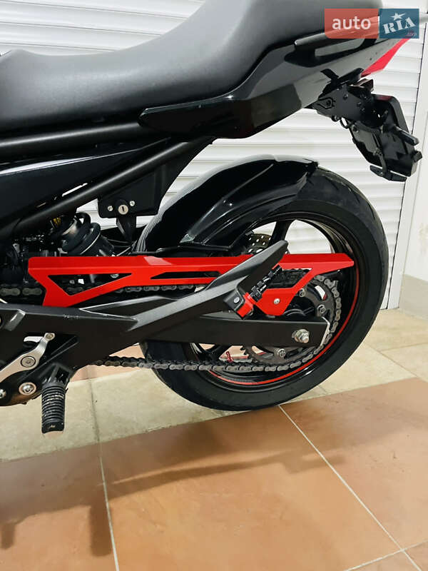 Мотоцикл Без обтікачів (Naked bike) Yamaha XJ6 Diversion 2013 в Києві