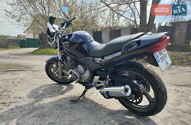 Мотоцикл Классик Yamaha XJ6 Diversion 2001 в 