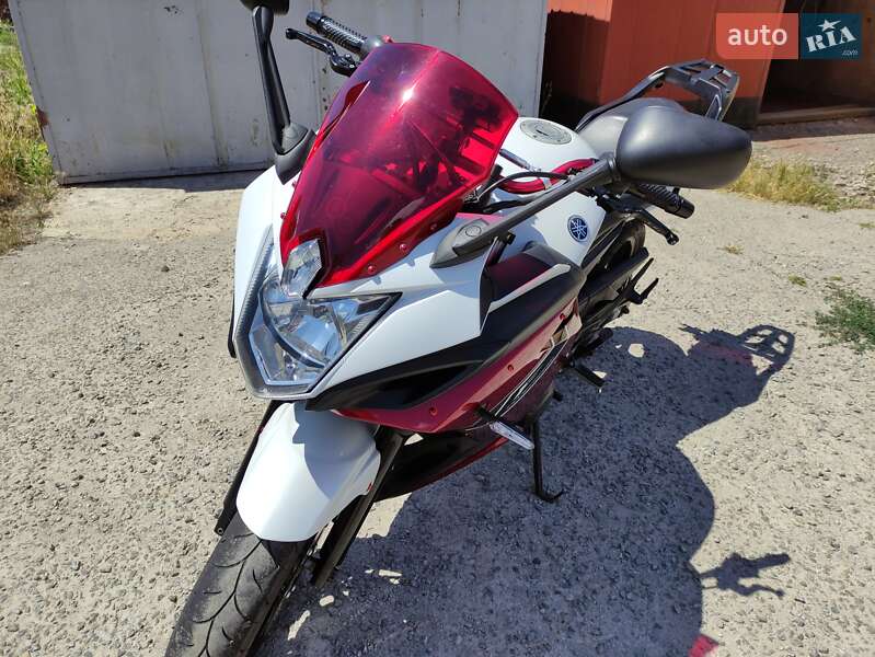 Мотоцикл Спорт-туризм Yamaha XJ6 Diversion 2013 в Кривому Розі