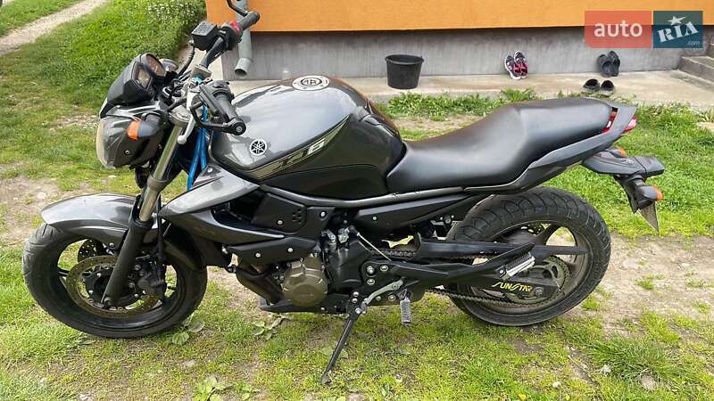 Грузовые мотороллеры, мотоциклы, скутеры, мопеды Yamaha XJ6 2011 в Ивано-Франковске