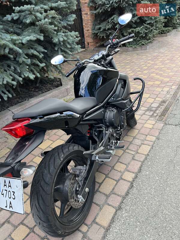 Мотоцикл Без обтікачів (Naked bike) Yamaha XJ6 2016 в Києві