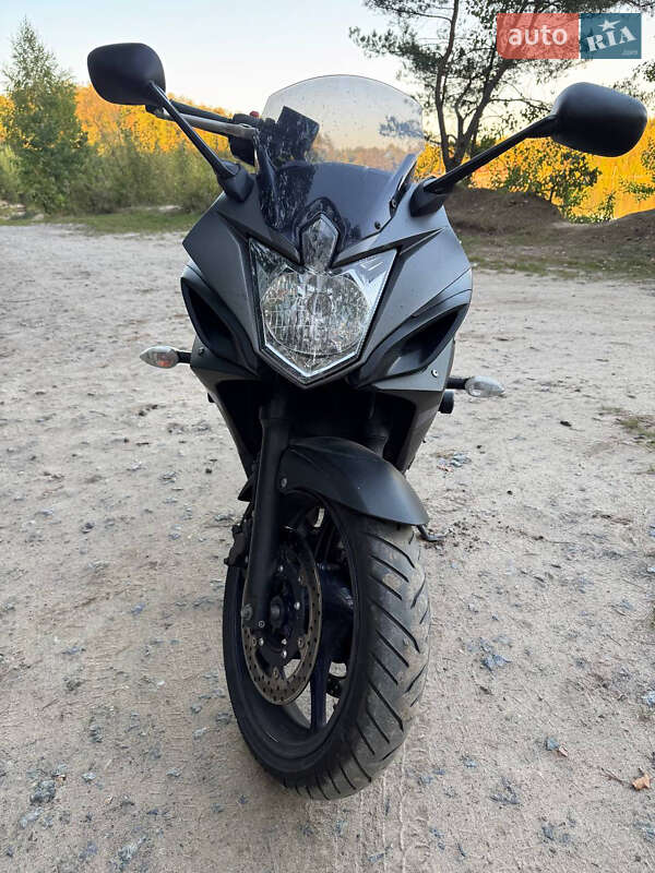 Мотоцикл Без обтікачів (Naked bike) Yamaha XJ6 2013 в Вінниці