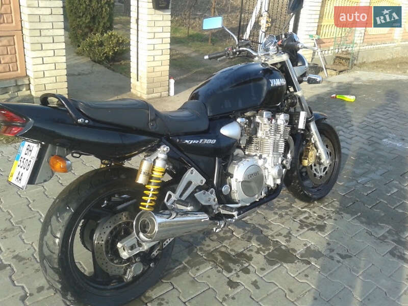 Мотоцикл Спорт-туризм Yamaha XJR 1300 1998 в Черновцах