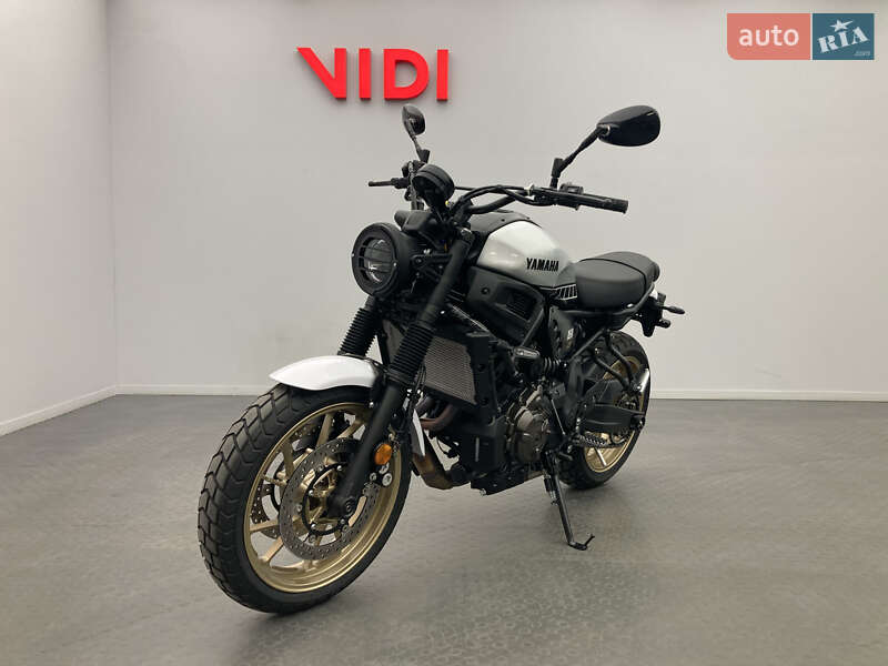 Мотоцикл Классик Yamaha XSR 2024 в Киеве