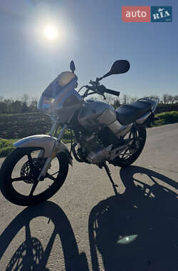 Мотоцикл Классик Yamaha YBR125 2022 в 