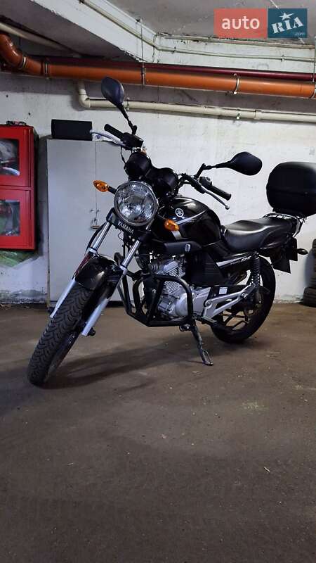 Yamaha YBR125 2012
