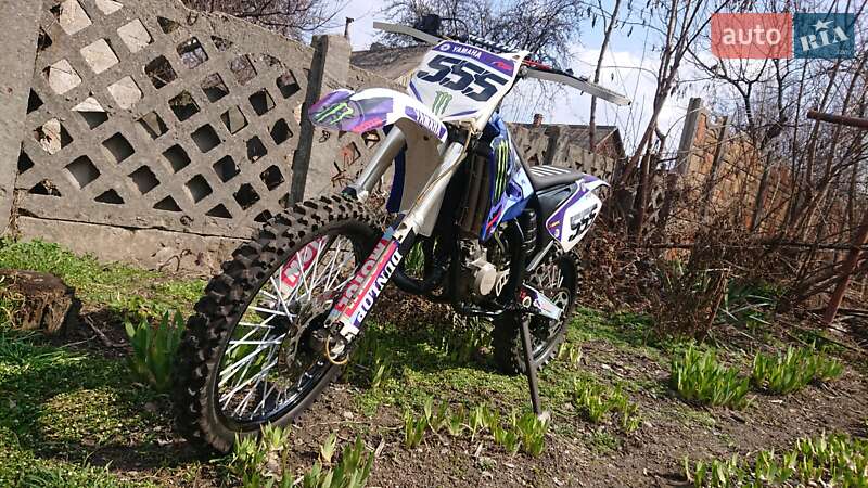 Мотоцикл Кросс Yamaha YZ 125 Monster Energy 2003 в 