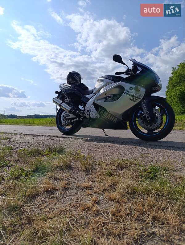 Спортбайк Yamaha YZF 1000R 2002 в Баре
