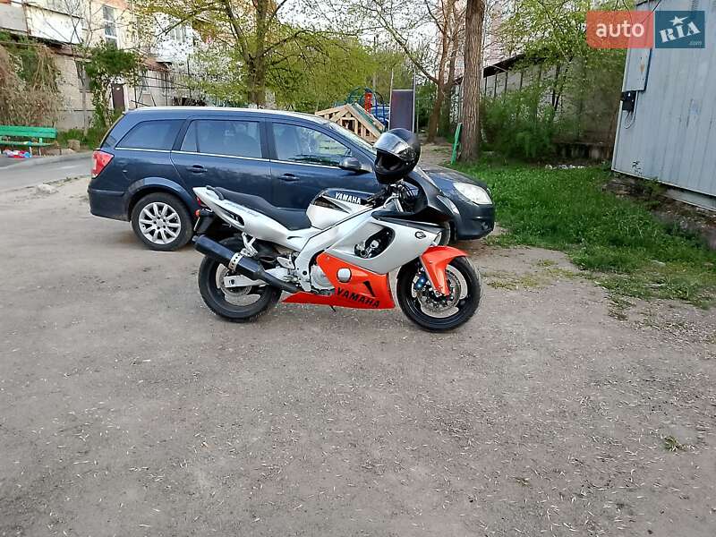 Спортбайк Yamaha YZF 600R Thundercat 1999 в 
