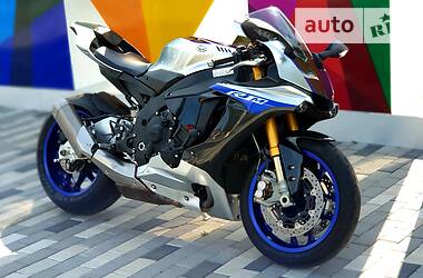 Мотоциклы Yamaha YZF R1 2017 в Николаеве