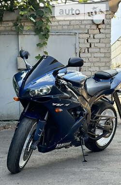 Спортбайк Yamaha YZF R1 2004 в Києві