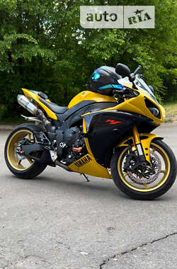 Спортбайк Yamaha YZF R1 2009 в Києві