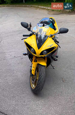 Спортбайк Yamaha YZF R1 2009 в Киеве