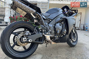 Спортбайк Yamaha YZF R1 2013 в 