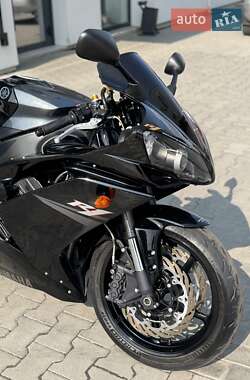 Спортбайк Yamaha YZF R1 2007 в 