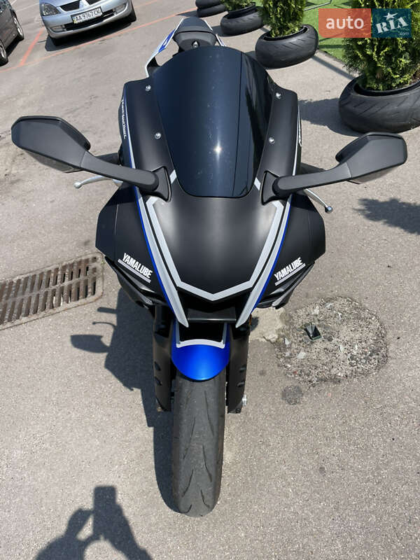 Спортбайк Yamaha YZF R1 2023 в Киеве фото 2 Спортбайк Yamaha YZF R1 2023 в Киеве