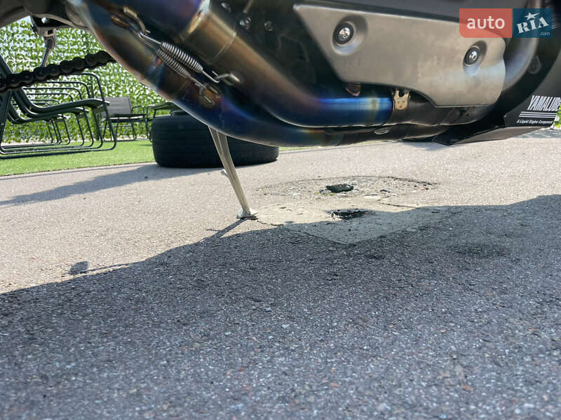 Спортбайк Yamaha YZF R1 2023 в Киеве фото 8 Спортбайк Yamaha YZF R1 2023 в Киеве