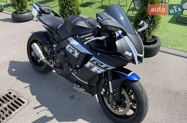 Спортбайк Yamaha YZF R1 2023 в 
