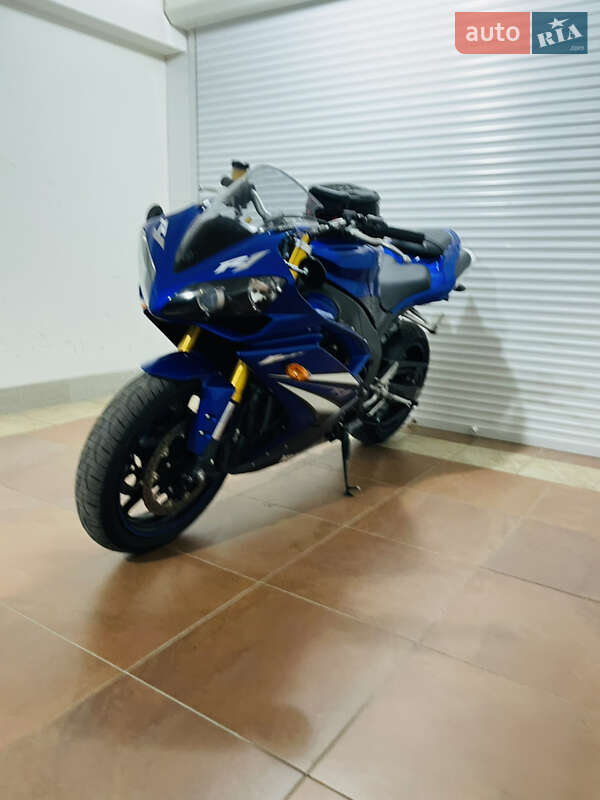 Спортбайк Yamaha YZF R1 2008 в Киеве