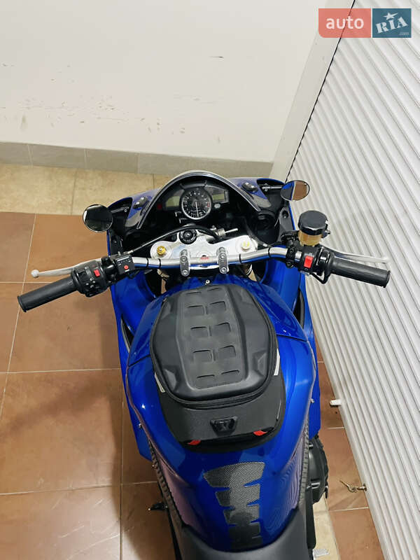 Спортбайк Yamaha YZF R1 2008 в Киеве