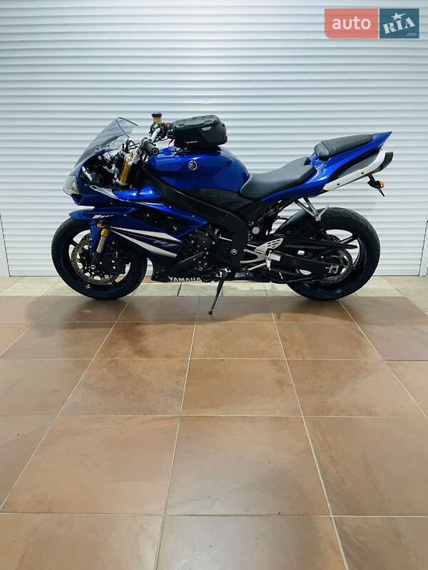 Спортбайк Yamaha YZF R1 2008 в Киеве