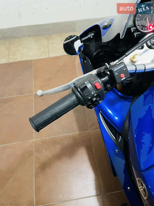 Спортбайк Yamaha YZF R1 2008 в Киеве