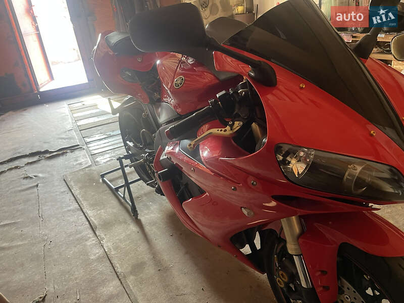 Спортбайк Yamaha YZF R1 2007 в Полтаві фото 4 Спортбайк Yamaha YZF R1 2007 в Полтаві