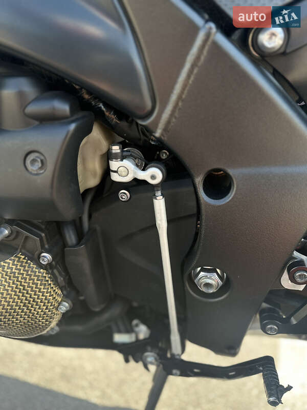 Спортбайк Yamaha YZF R1 2009 в Дніпрі фото 3 Спортбайк Yamaha YZF R1 2009 в Дніпрі