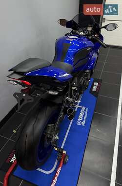 Спортбайк Yamaha YZF R1 2022 в 