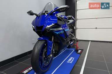 Спортбайк Yamaha YZF R1 2022 в 
