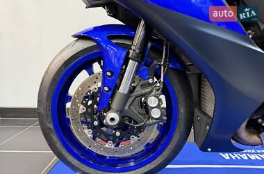 Спортбайк Yamaha YZF R1 2022 в 