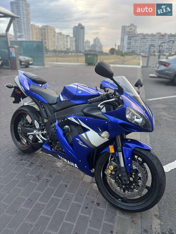 Yamaha YZF R1 2004 Yamaha YZF R1 2004