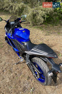 Спортбайк Yamaha YZF-R25 2020 в 