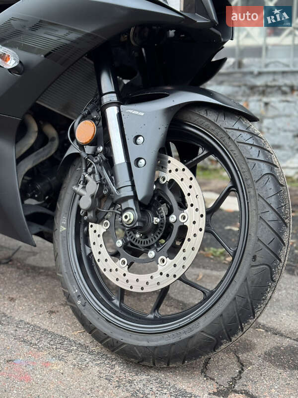 Спортбайк Yamaha YZF-R25 2021 в Киеве