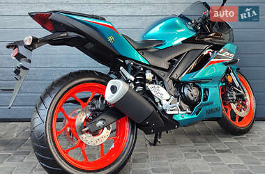 Мотоцикл Без обтекателей (Naked bike) Yamaha YZF-R3 2020 в 