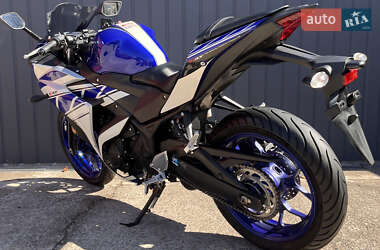 Спортбайк Yamaha YZF-R3 2015 в 