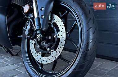 Мотоцикл Без обтекателей (Naked bike) Yamaha YZF-R3 2021 в 