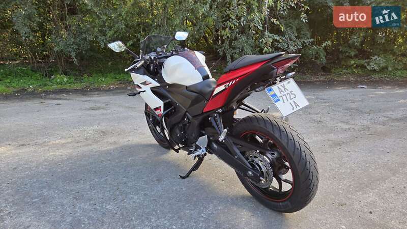 Спортбайк Yamaha YZF-R3 2016 в Харкові
