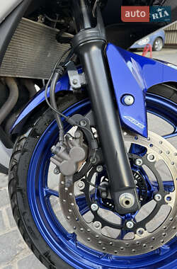 Спортбайк Yamaha YZF-R3 2016 в  фото 7 Спортбайк Yamaha YZF-R3 2016 в