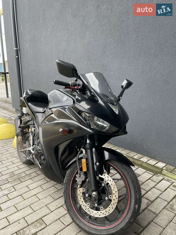 Спортбайк Yamaha YZF-R3 2015 в Луцьку фото 16 Спортбайк Yamaha YZF-R3 2015 в Луцьку