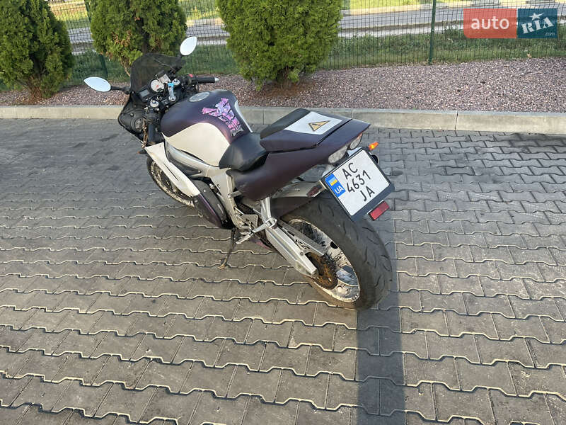 Спортбайк Yamaha YZF R6 2003 в Ковеле фото 2 Спортбайк Yamaha YZF R6 2003 в Ковеле