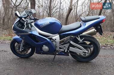 Спортбайк Yamaha YZF R6 2000 в 