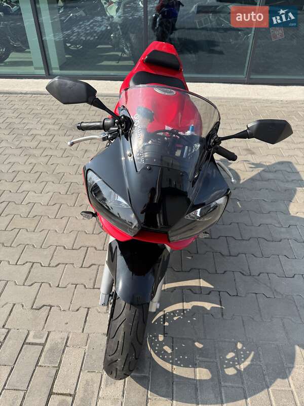 Спортбайк Yamaha YZF R6 2001 в Рівному
