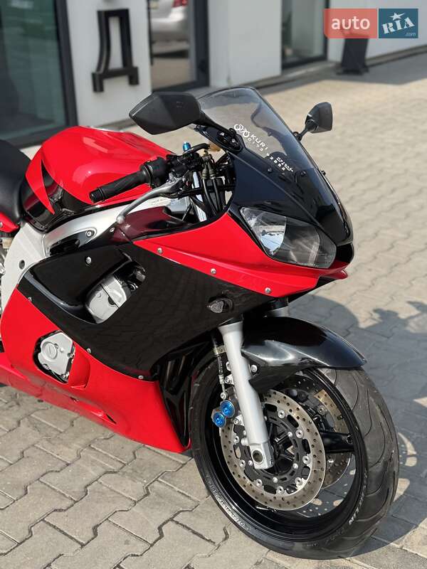 Спортбайк Yamaha YZF R6 2001 в Рівному