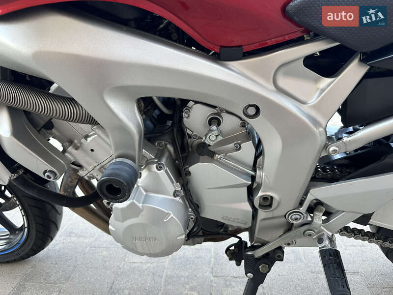 Мотоцикл Классик Yamaha YZF R6 2004 в Мостиске