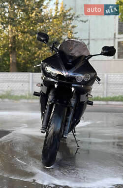 Спортбайк Yamaha YZF R6 2004 в Чернигове