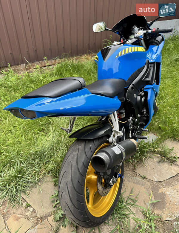 Спортбайк Yamaha YZF R6 2004 в Дніпрі