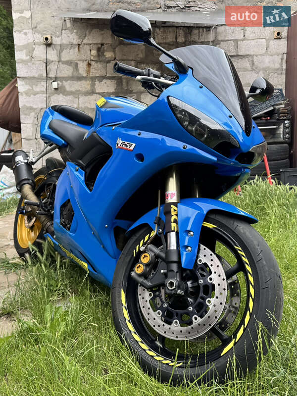 Спортбайк Yamaha YZF R6 2004 в Дніпрі