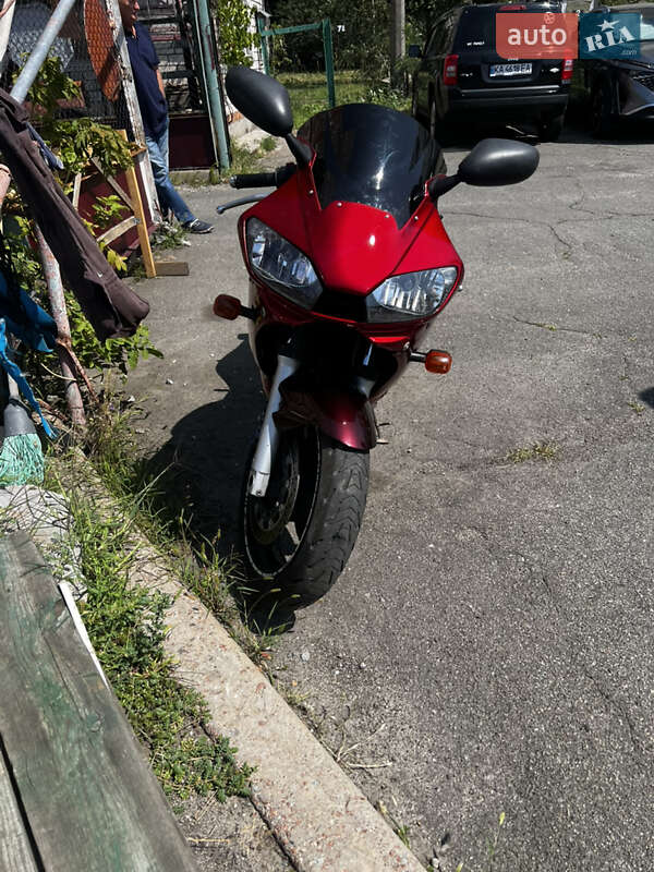 Спортбайк Yamaha YZF R6 2001 в Киеве фото 3 Спортбайк Yamaha YZF R6 2001 в Киеве