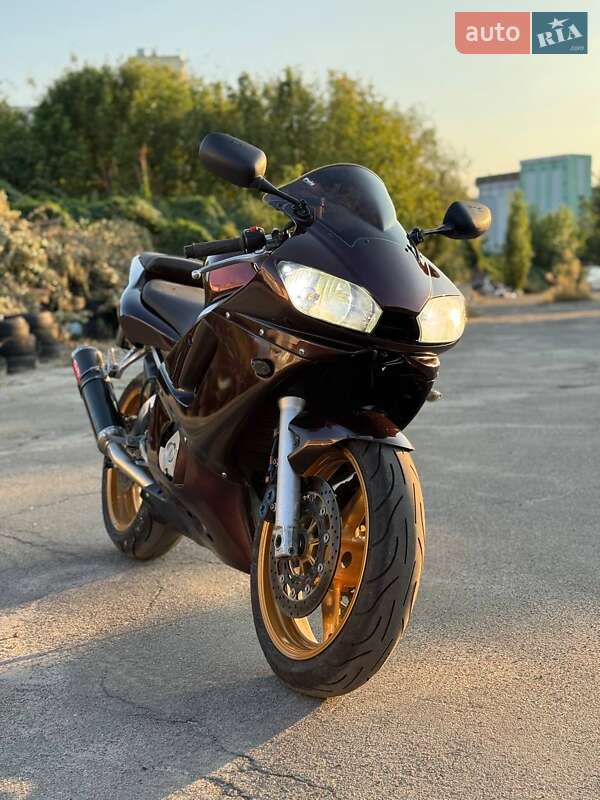 Спортбайк Yamaha YZF R6 2002 в Киеве фото 6 Спортбайк Yamaha YZF R6 2002 в Киеве